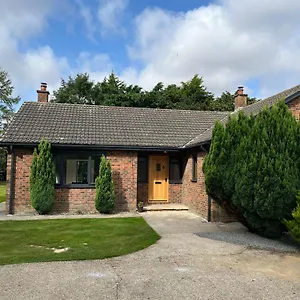 Meadowside Weaverthorpe