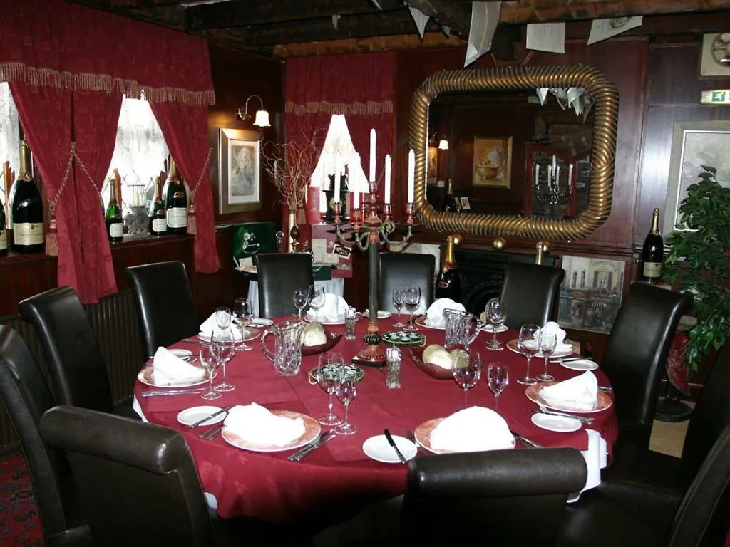 The Blue Bell Inn Weaverthorpe 4*,  United Kingdom